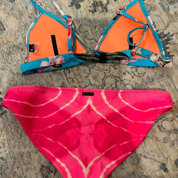Triangl swim neoprene bikini - Picture 4 of 6